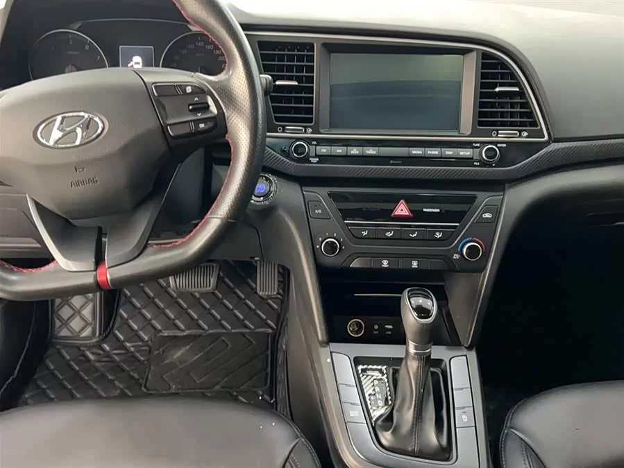 Hyundai elantra