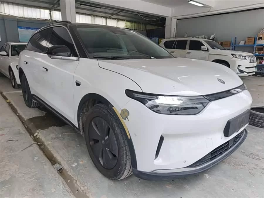 Leapmotor C11
