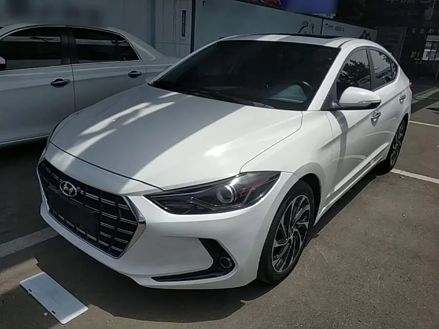 Hyundai elantra