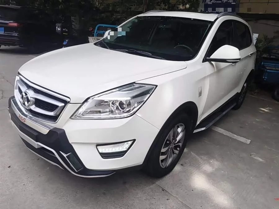 BAIC Saab X65