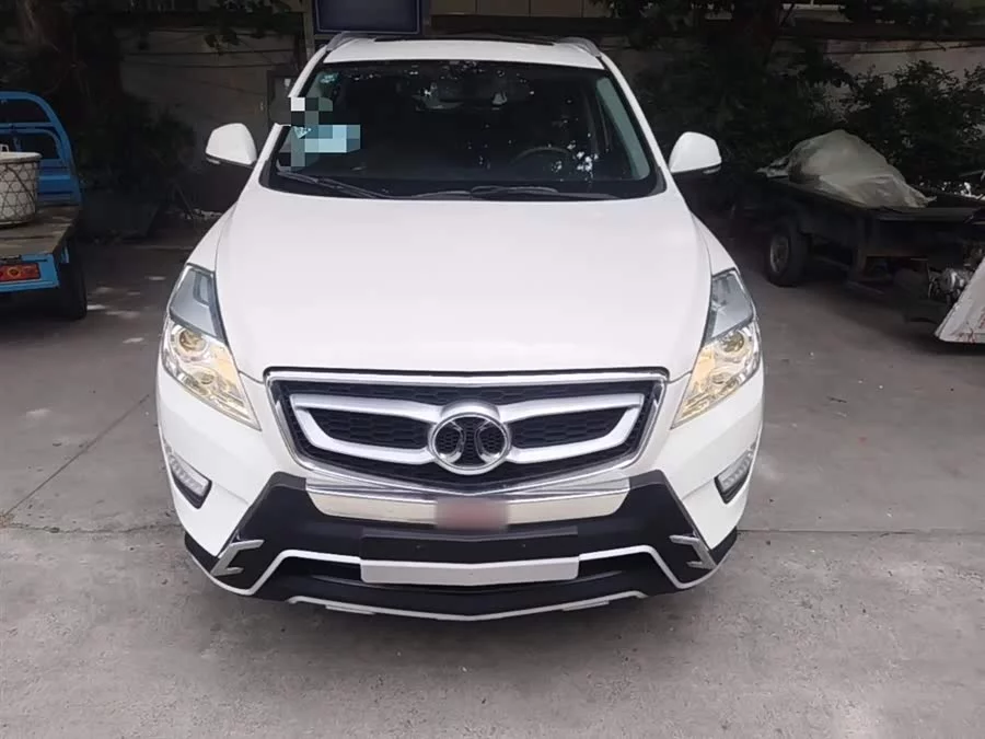 BAIC Saab X65