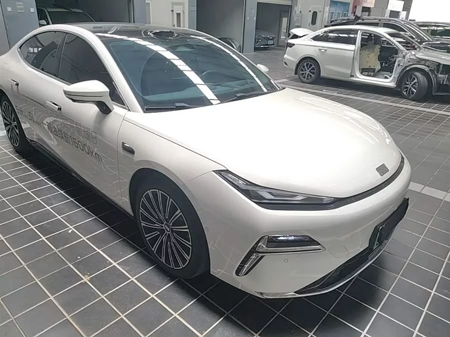 Geely Galaxy Star 8