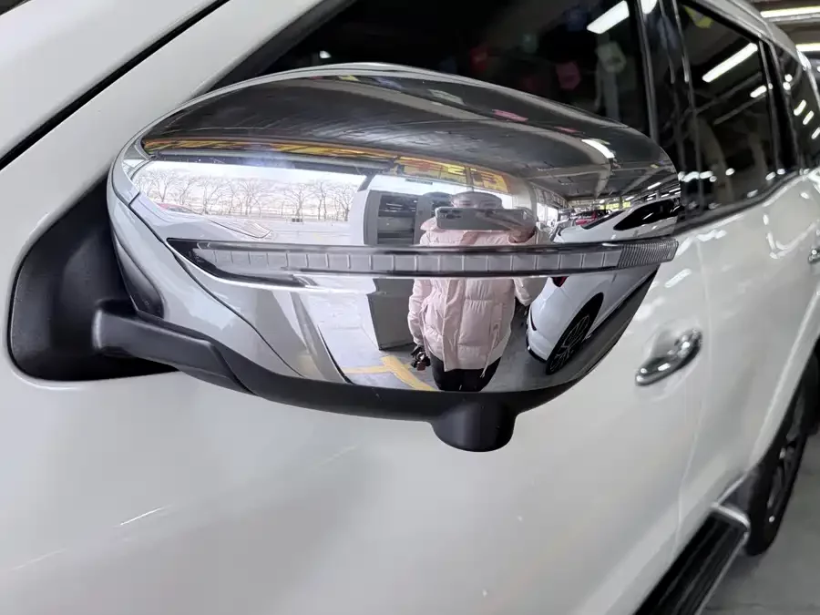 Nissan Terra