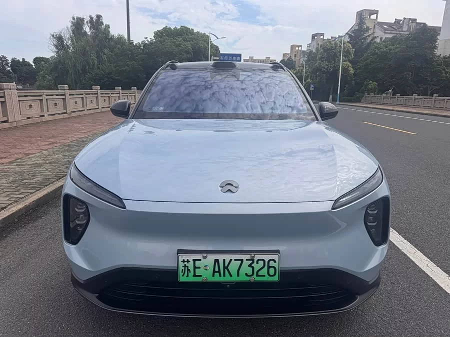 NIO ES6
