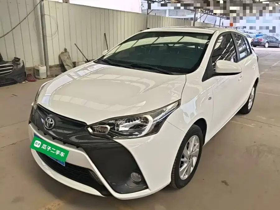 Toyota YARiS L
