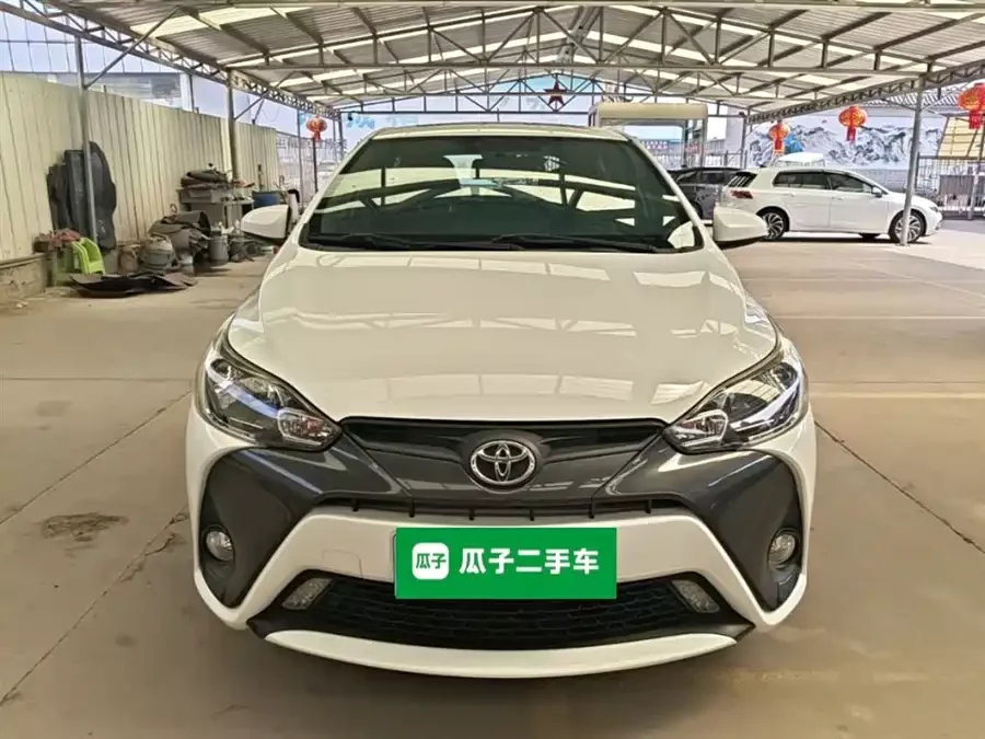 Toyota YARiS L