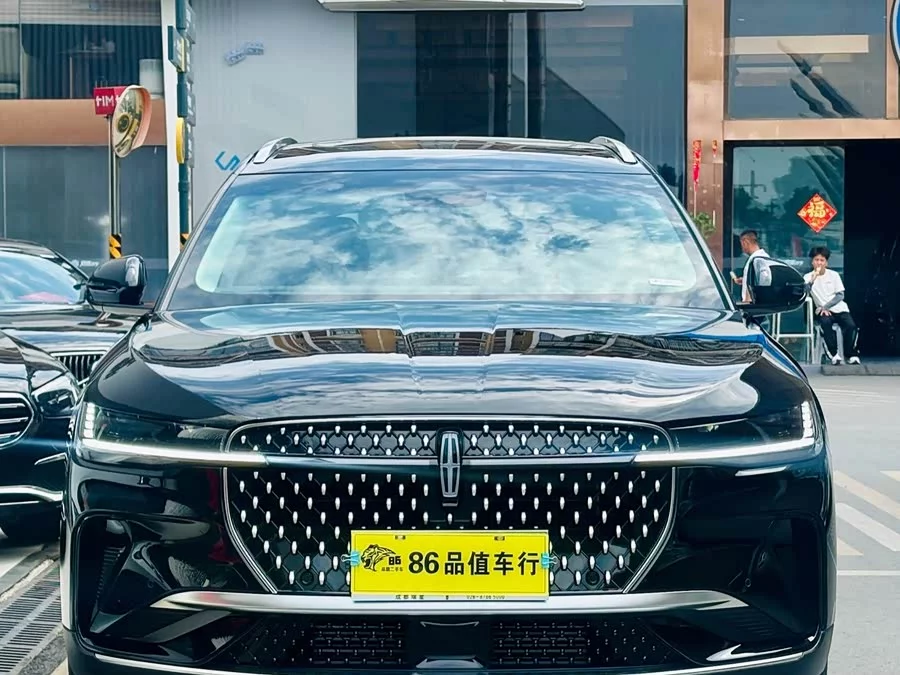 Lincoln Navigator