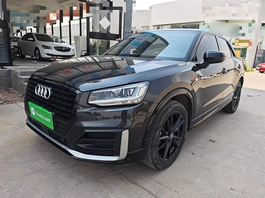 Audi Q2L