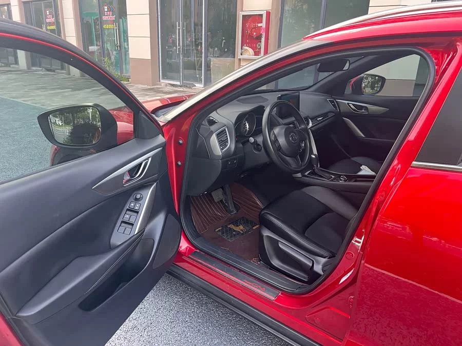 Mazda CX-4