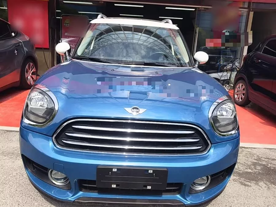 MINI COUNTRYMAN