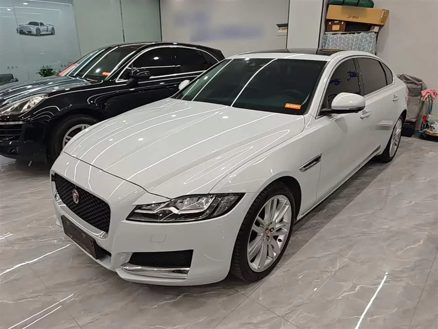 Jaguar XFL