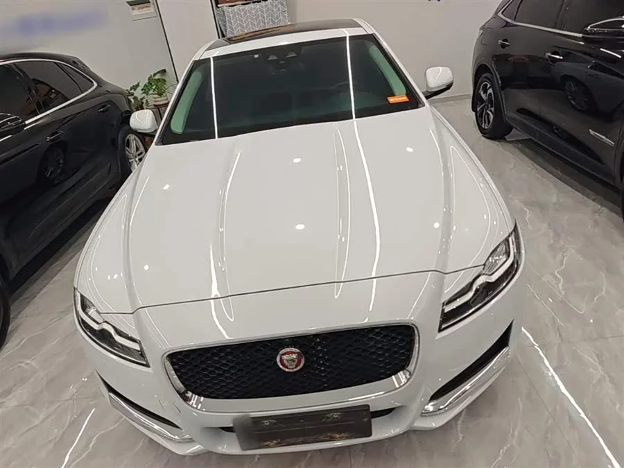 Jaguar XFL