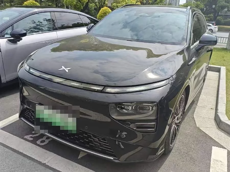 Xpeng G9