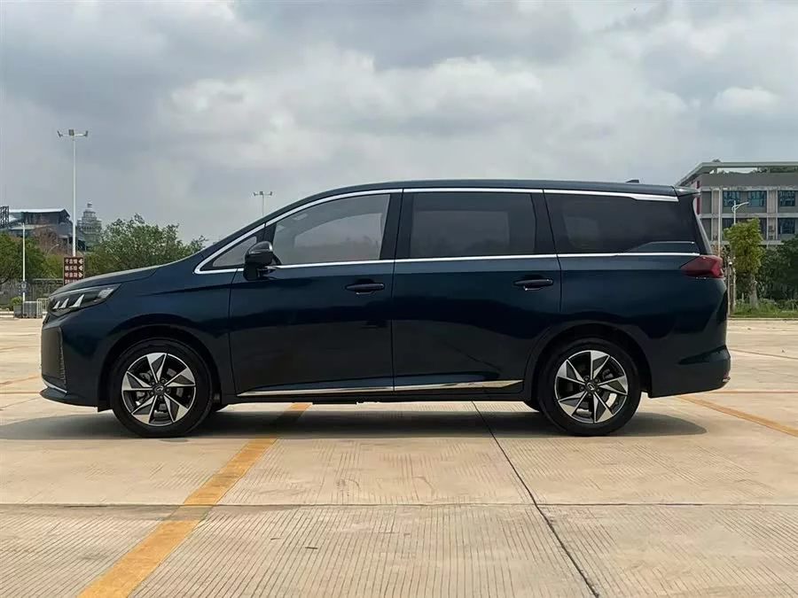 GAC Trumpchi M6
