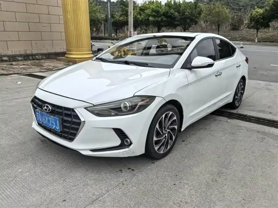 Hyundai elantra