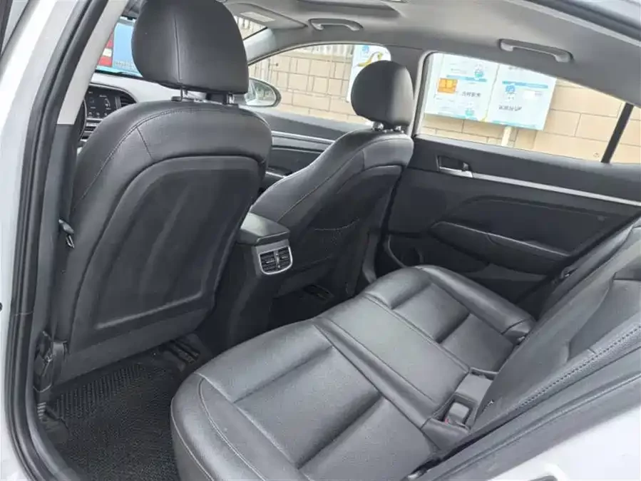 Hyundai elantra