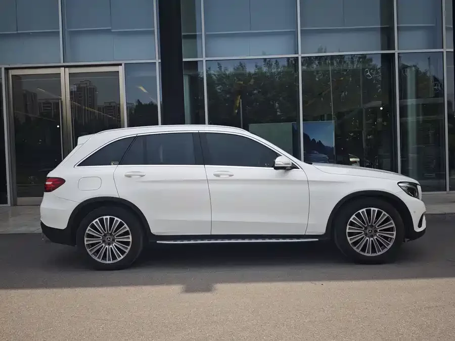 Mercedes Benz GLC