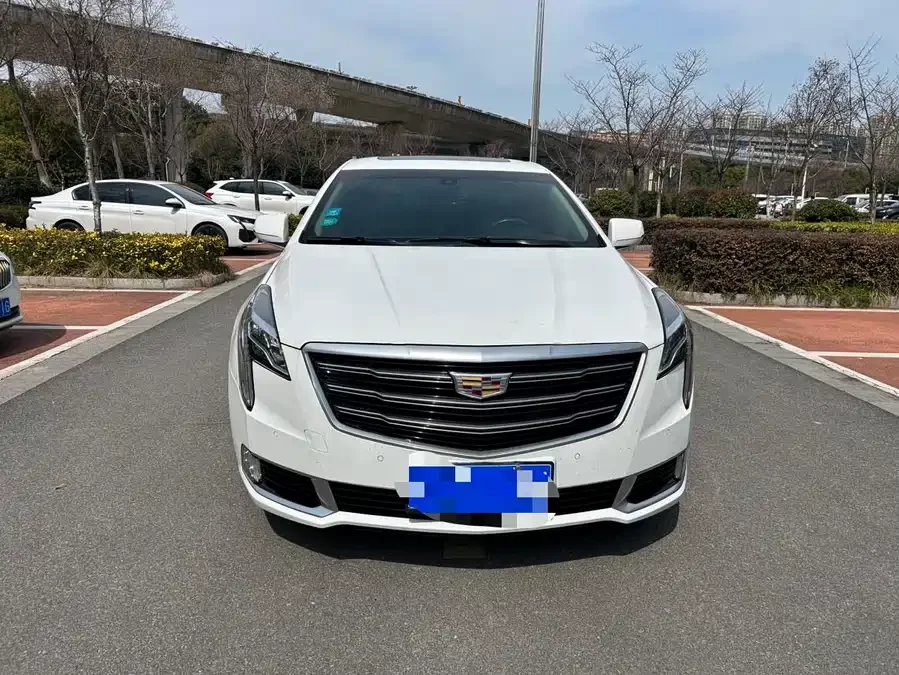 Cadillac XTS