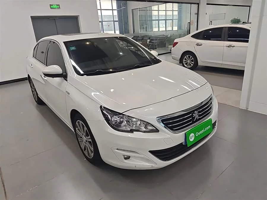 Peugeot 408