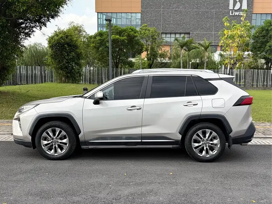 Toyota Wildlander