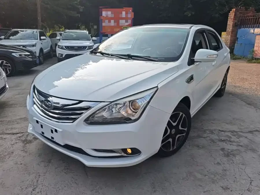 BYD G5