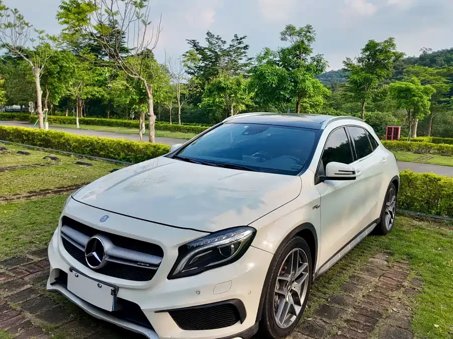 Mercedes Benz GLA AMG