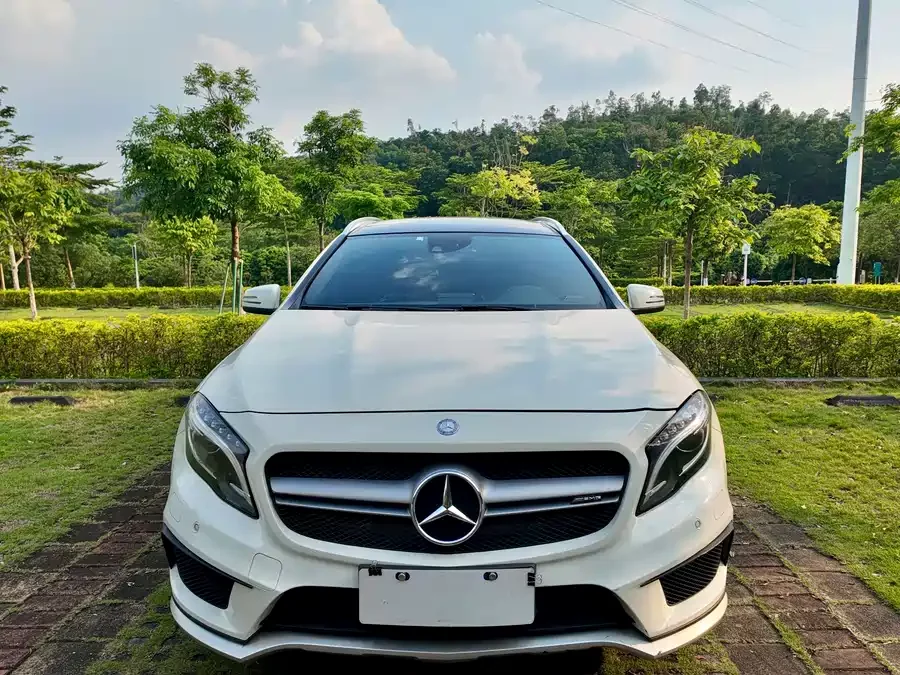 Mercedes Benz GLA AMG