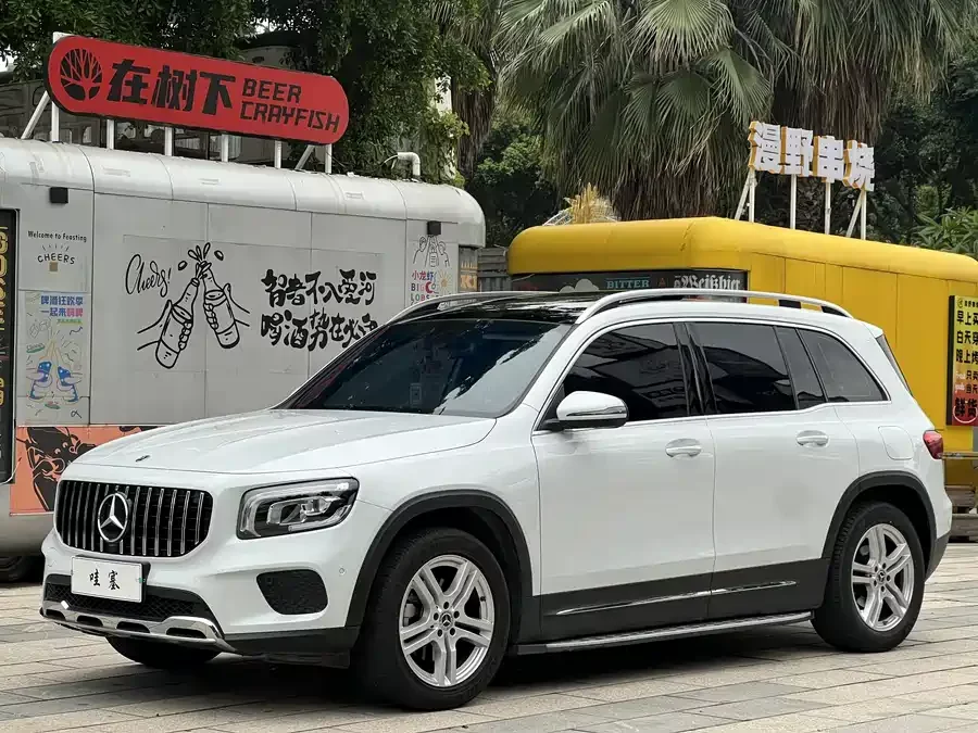 Mercedes Benz GLB