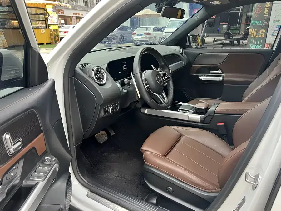 Mercedes Benz GLB