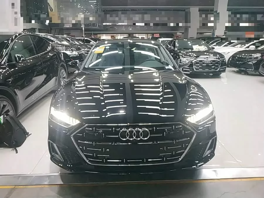 Audi A7L