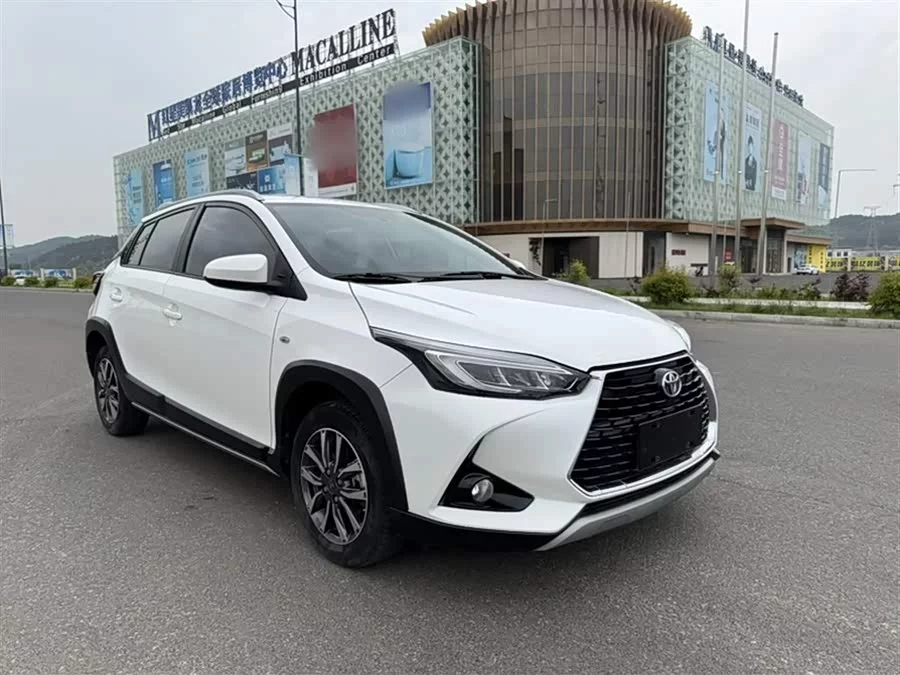 Toyota YARiS L
