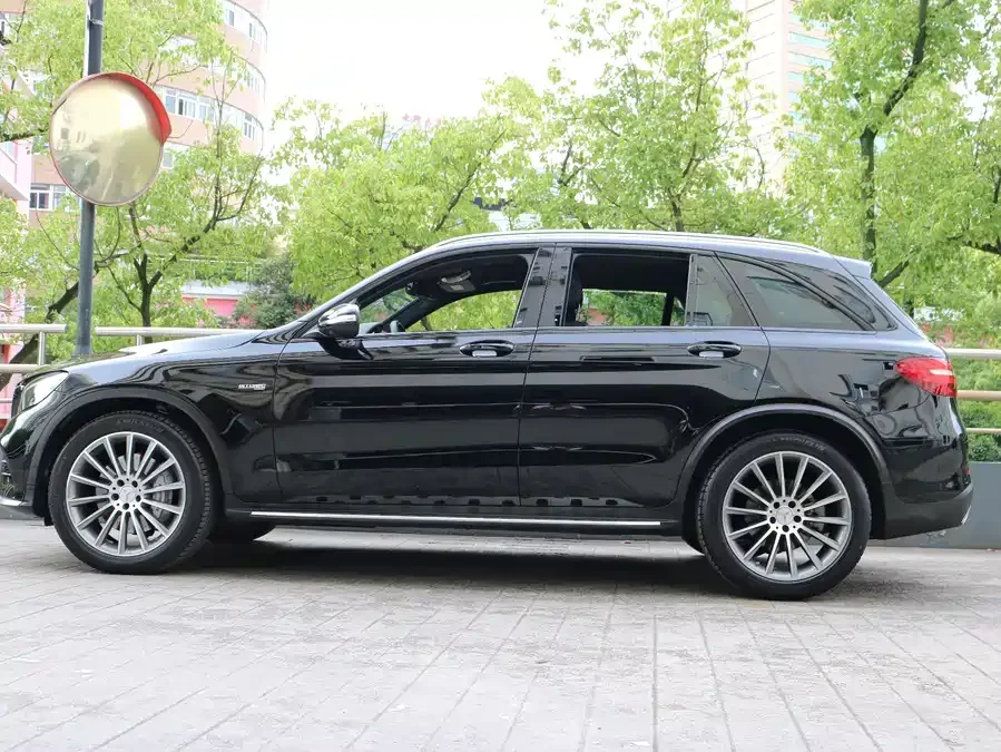 Mercedes Benz GLC AMG