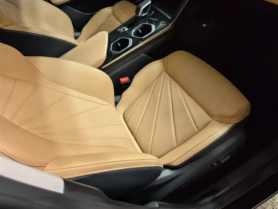 Geely Boyue L