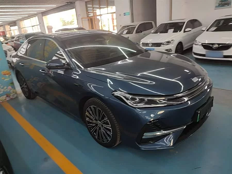 Geely Galaxy A7 EM
