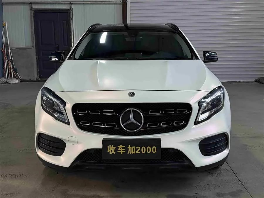 Mercedes Benz GLA