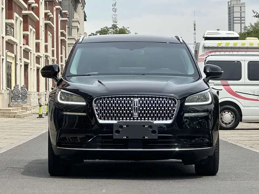 Lincoln Adventurer
