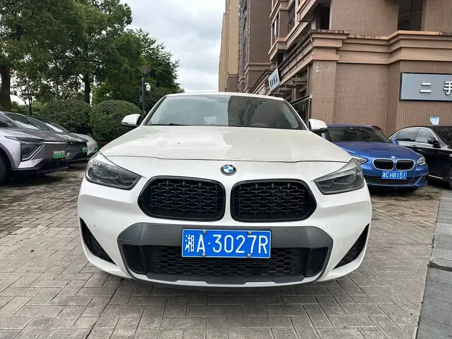 BMW X2