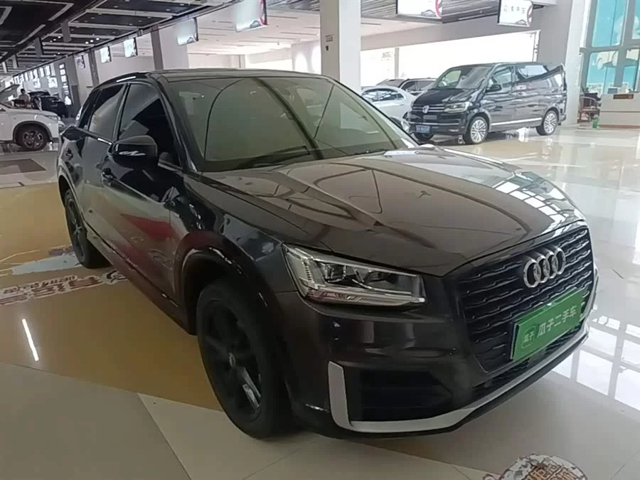Audi Q2L