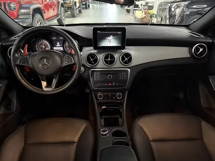 Mercedes-Benz CLA