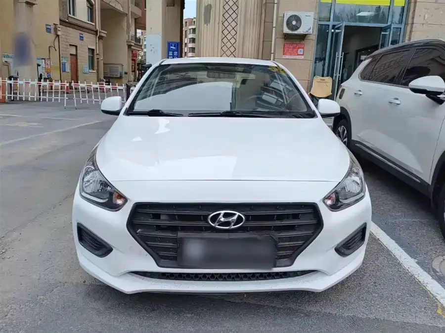 Hyundai Rena