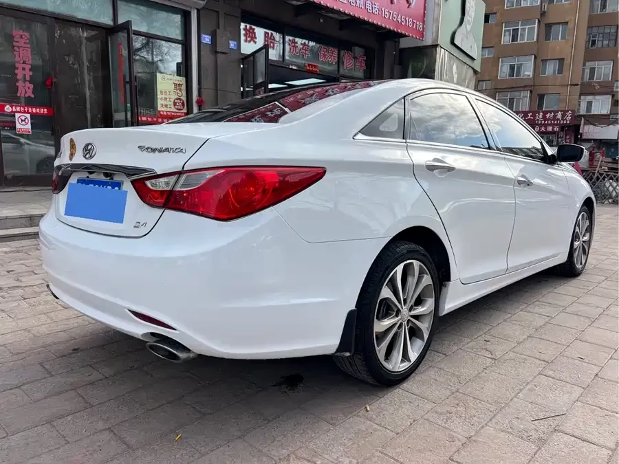 Hyundai Sonata