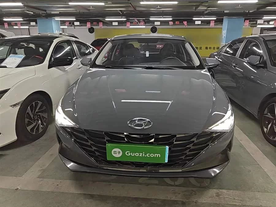 Hyundai Elantra