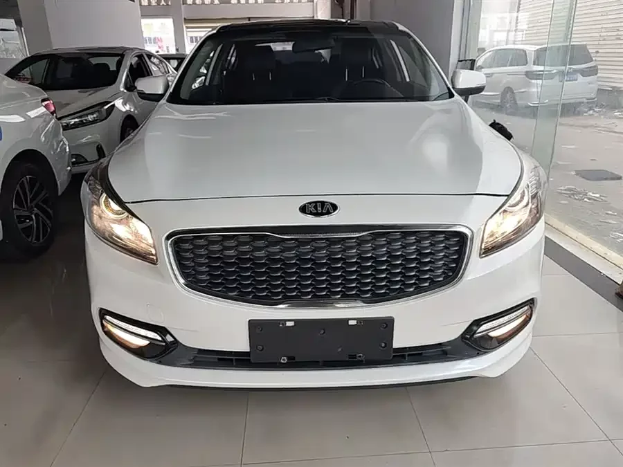 Kia K4