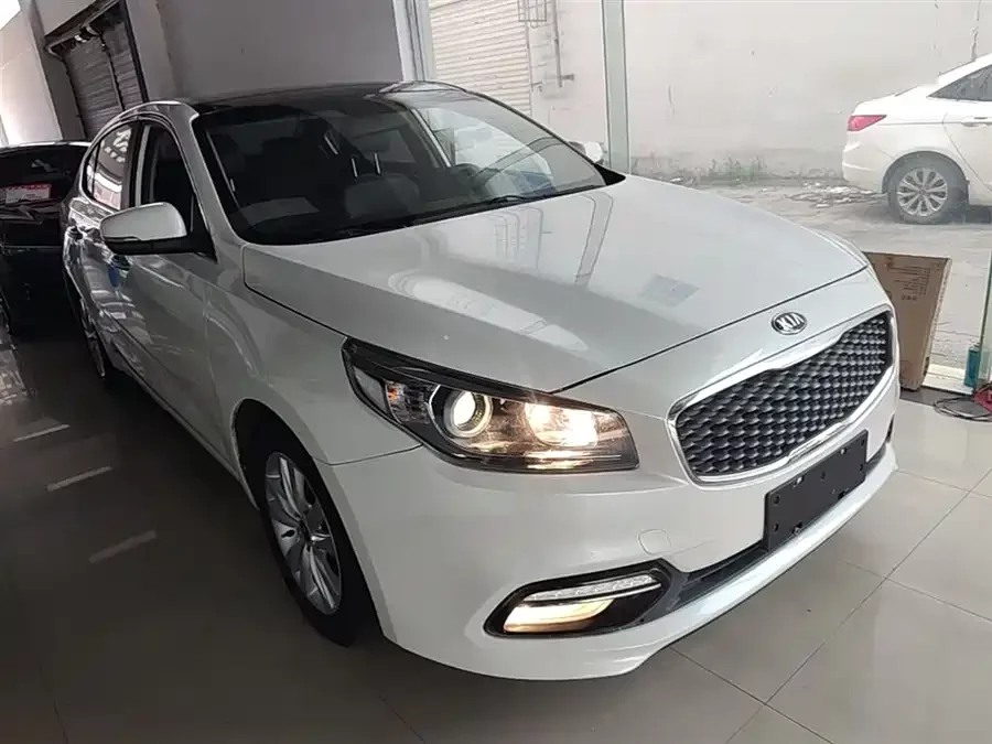 Kia K4