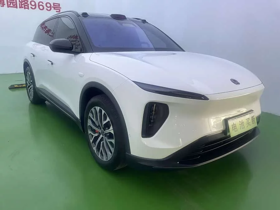 NIO ES6