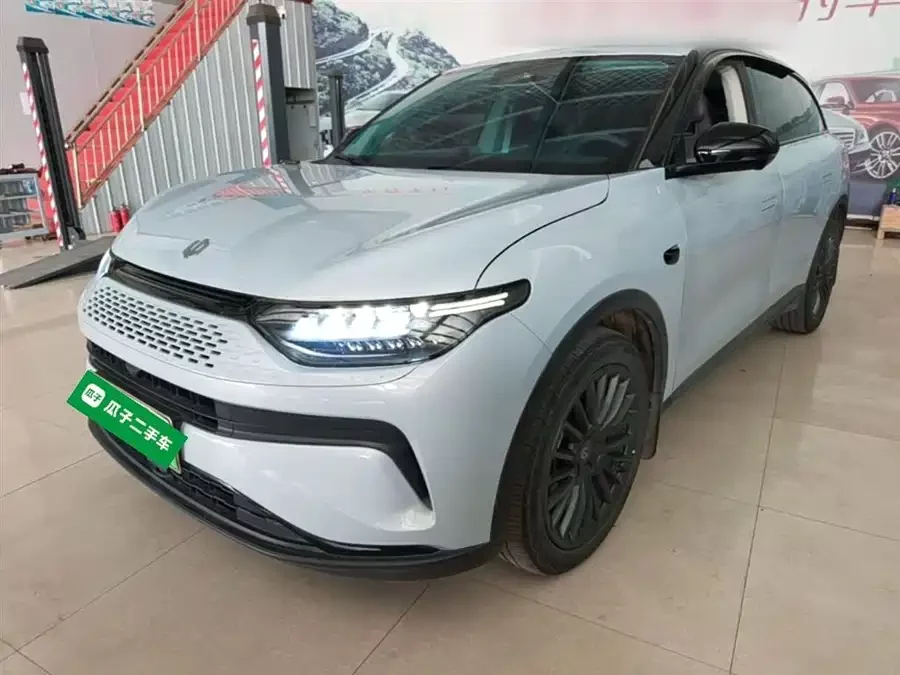 Leapmotor C11