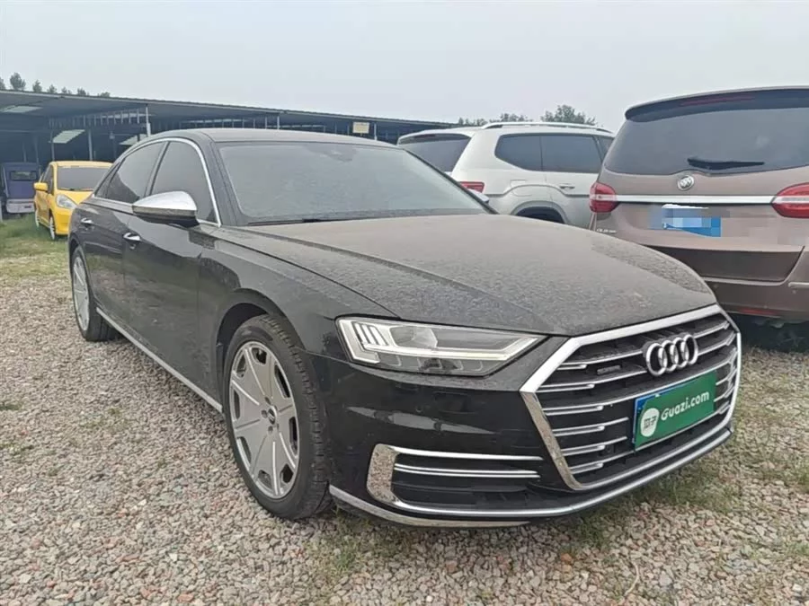 Audi A8
