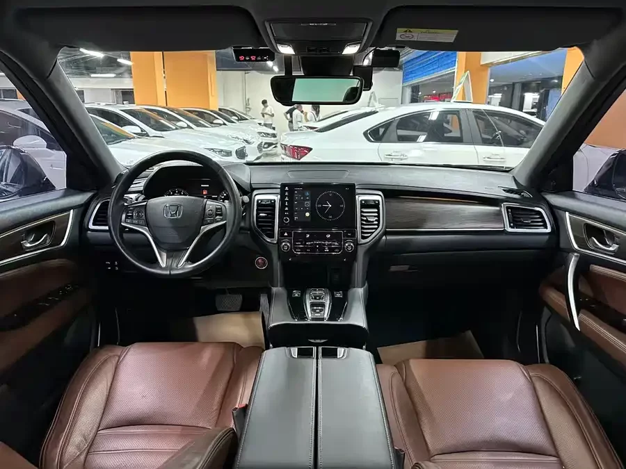 Honda UR-V