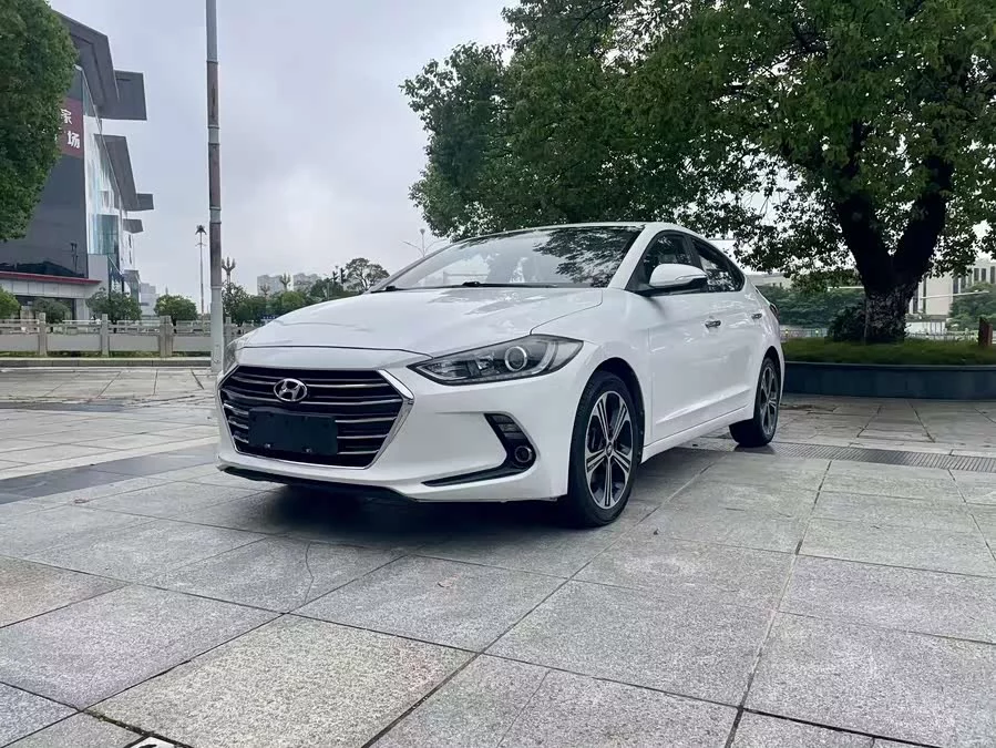 Hyundai elantra