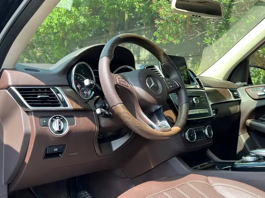 Mercedes Benz GLE (Imported)